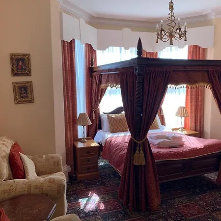 The Redcliffe Hotell