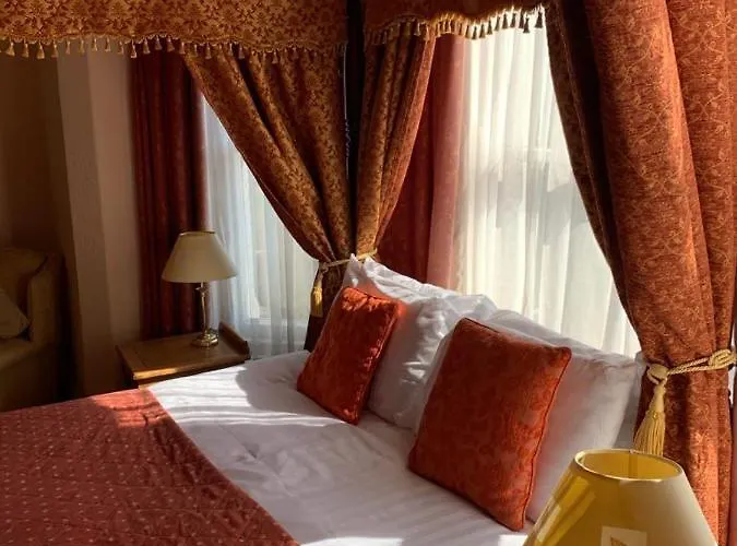 Hotel The Redcliffe *